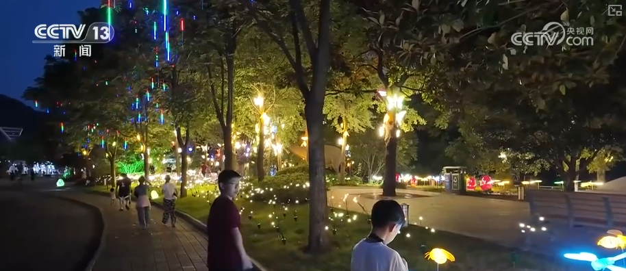时髦新“夜”态、“室内版”新兴运动……消费“新宠”激活夏日经济活力(图1)
