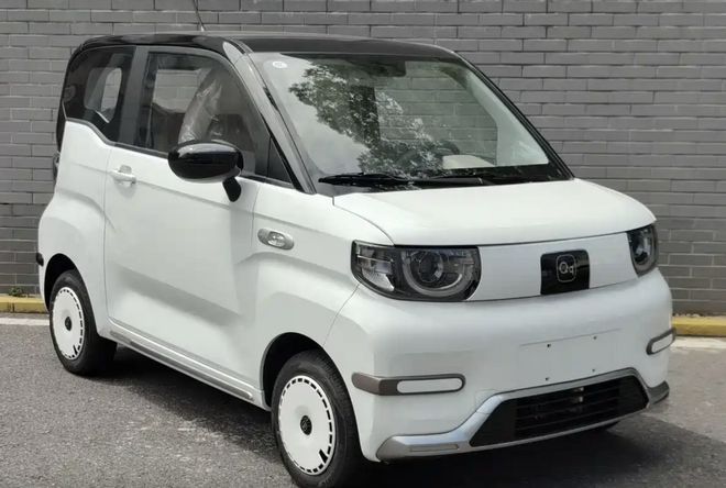 奇瑞QQ冰淇淋更新提供运动版但还是4座(图3)