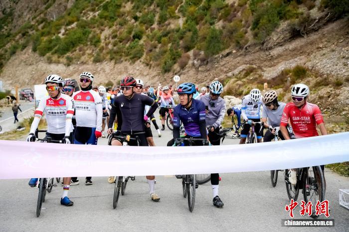 “环湖逐梦活力八宿”：2025年环然乌湖自行车公开赛圆满落幕(图2)