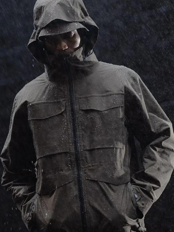 2025 秋冬趋势「琥珀流光」：游牧风、高智风、复古甜酷机能运动风关键单品与面料分析(图11)