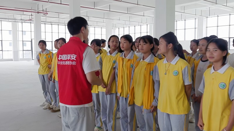 平安金服与平安资管携手助力永新中学国球运动发展捐赠体育器械传递爱心(图4)