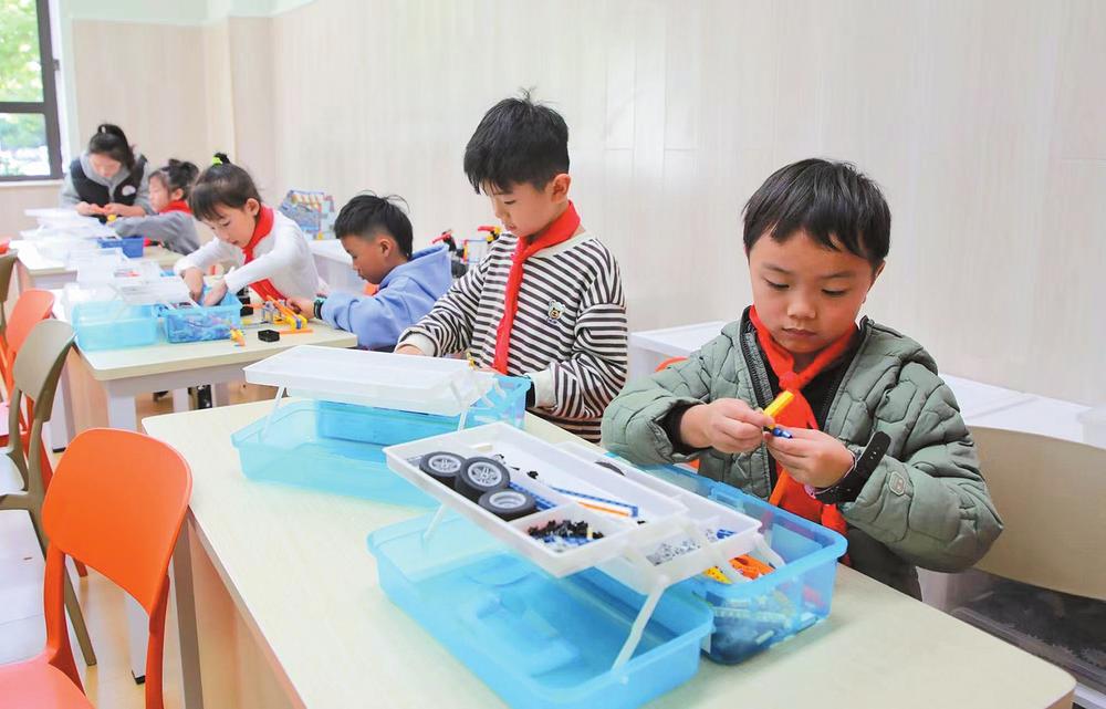 昆明：资源扩优 融合育人 体育惠民_新华网