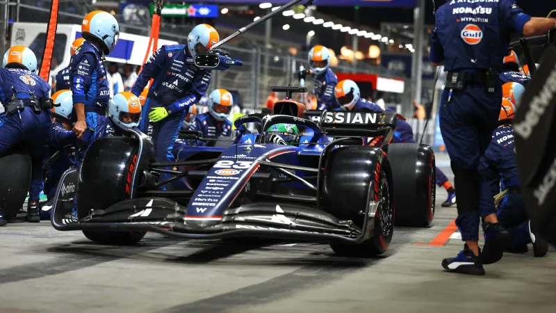 流言板]阿尔本：周日比赛是一场测试效果虽不理想但收集不少数据