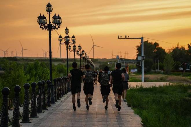 推动布尔津旅游业高质量发展丨体育旅游塑造“小城引力”(图4)