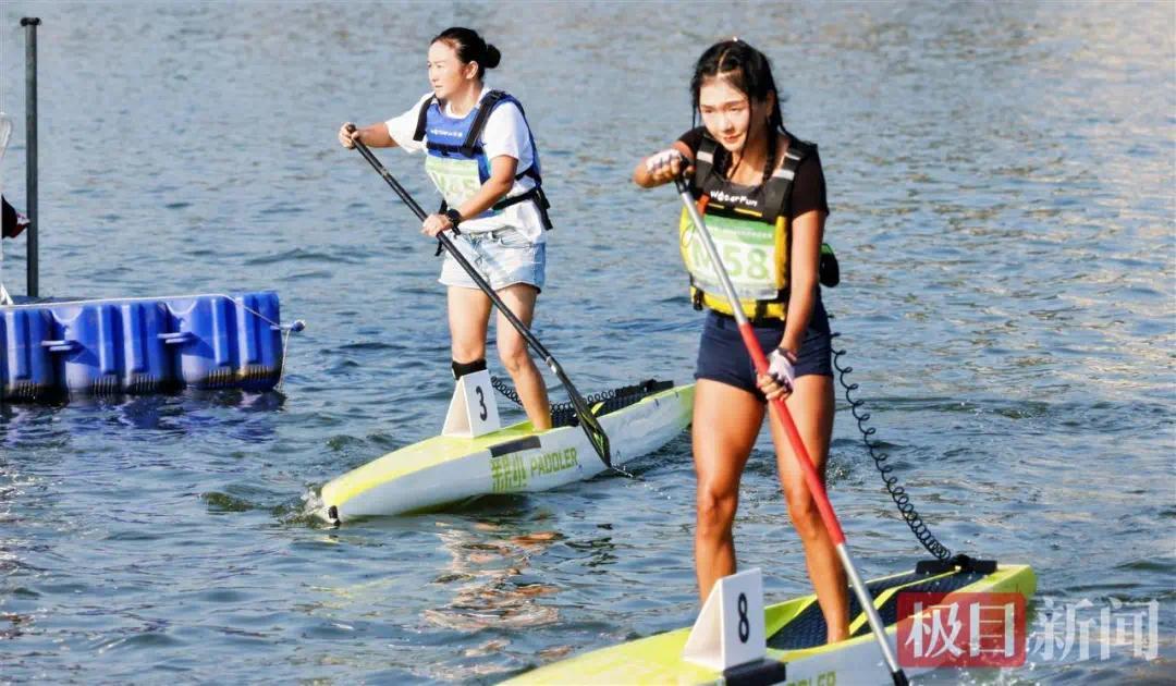 桨板赛女运动员意外落水 拒绝救援仍然坚持游到终点(图2)