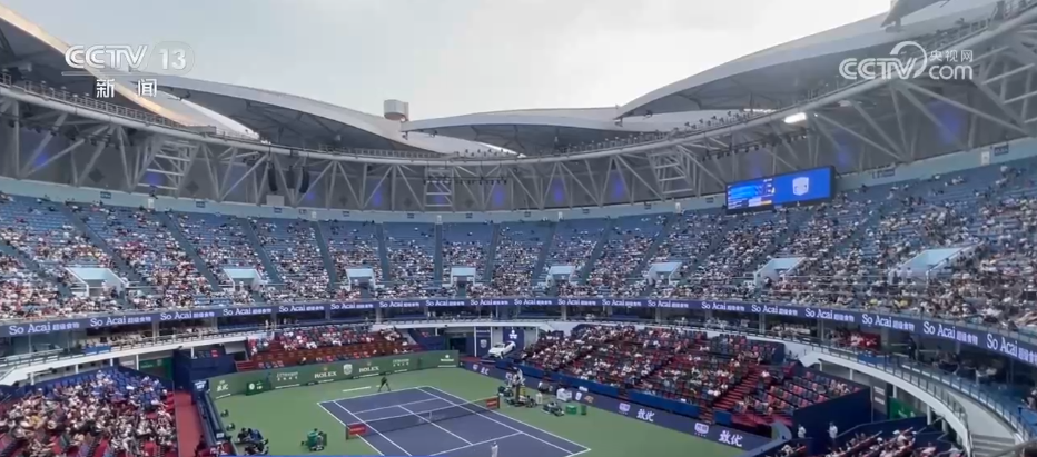 2433亿人次、超8000亿元……透过数据看“双节”消费新亮点、新活力(图2)