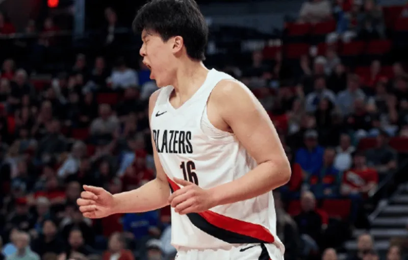 流言板]青岛队记：杨瀚森自我思考调整能力是一般运动员所不具备的