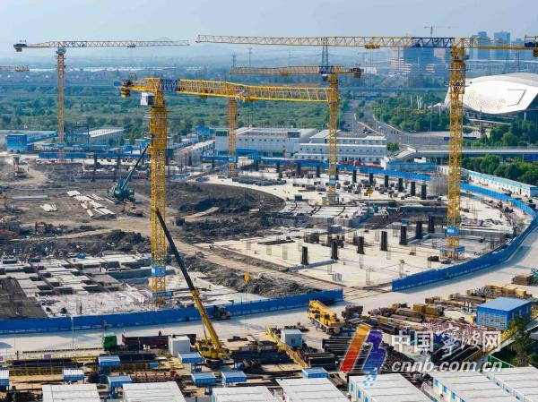 宁波奥体中心二期主体育场建设正酣