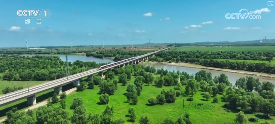 多领域交出“量”“质”双升亮眼成绩单 火热数据凸显中国经济蓬勃“脉动”(图2)