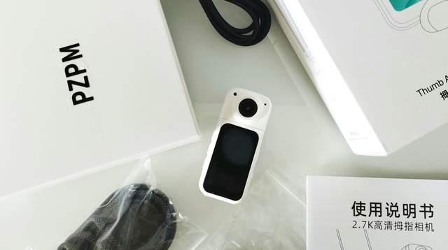 和拇指一样大的运动相机145英寸屏幕2000w像素镜头拍照简单