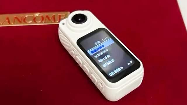 和拇指一样大的运动相机145英寸屏幕2000w像素镜头拍照简单(图6)