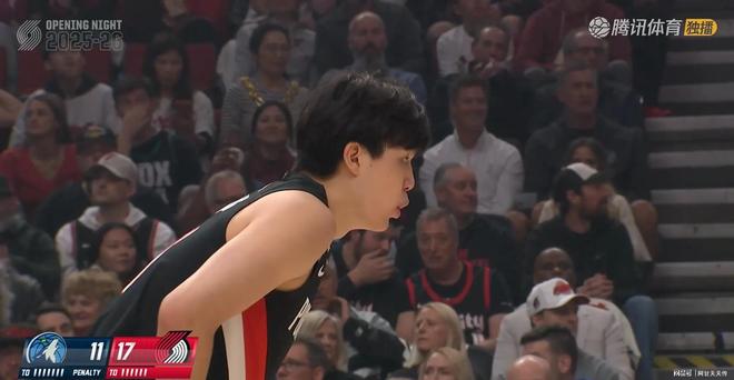杨瀚森常规赛首秀某体育现场去直播第一节出场3分钟数据挂零
