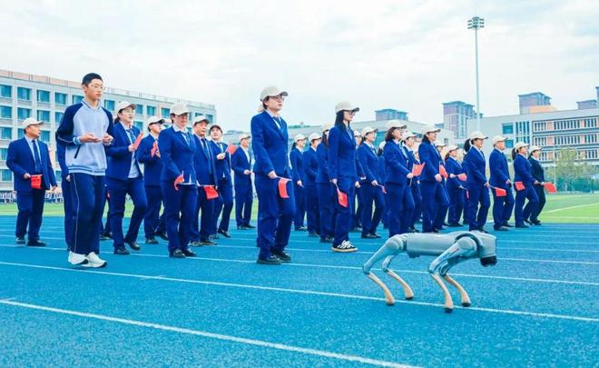 邹平市渤海实验学校第三届体育节暨2025年秋季运动会启幕(图6)