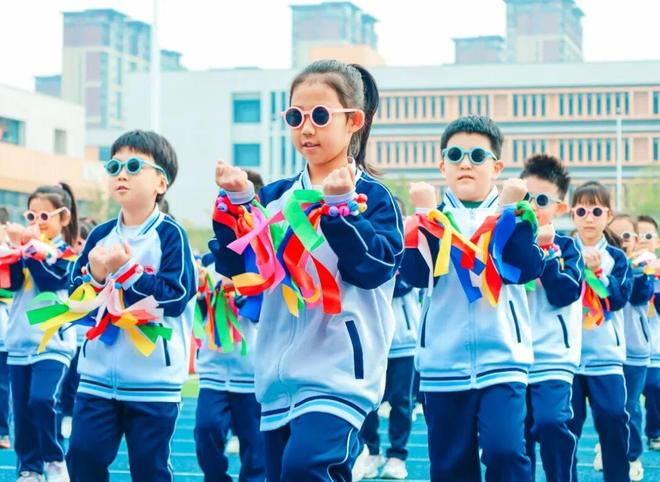 邹平市渤海实验学校第三届体育节暨2025年秋季运动会启幕(图11)