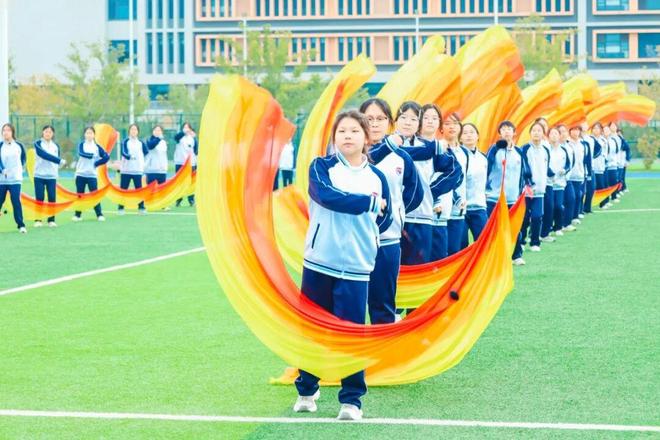 邹平市渤海实验学校第三届体育节暨2025年秋季运动会启幕(图16)