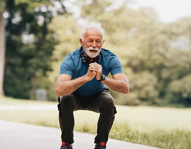 再这样运动膝盖就废了！医生：2个运动方式是在给膝盖动刑(图2)