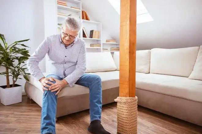 再这样运动膝盖就废了！医生：2个运动方式是在给膝盖动刑