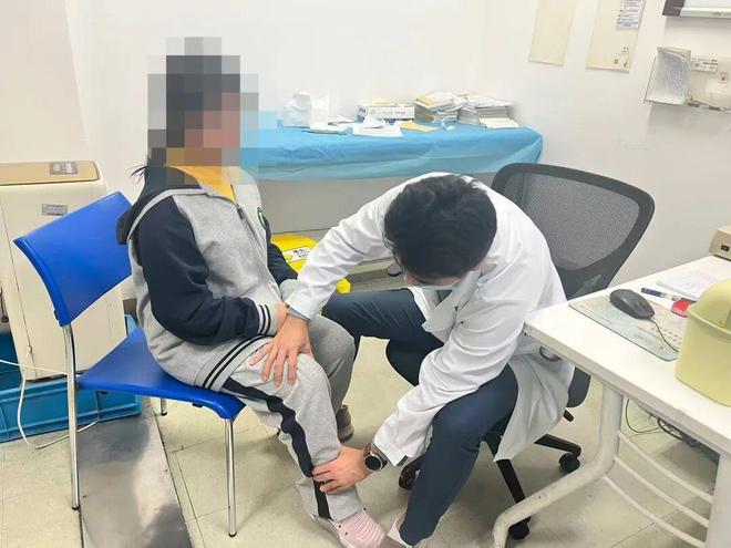 童说健康 运动会冲刺后站不起来了？青少年短时剧烈运动需警惕“髂前上棘撕脱骨折”