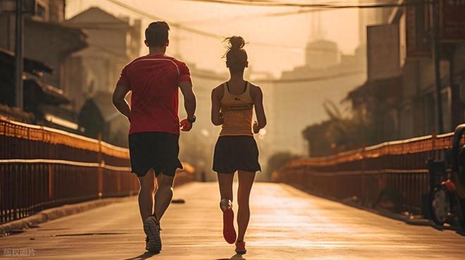 最佳抗衰老的 4 种运动让男人增强战斗力！