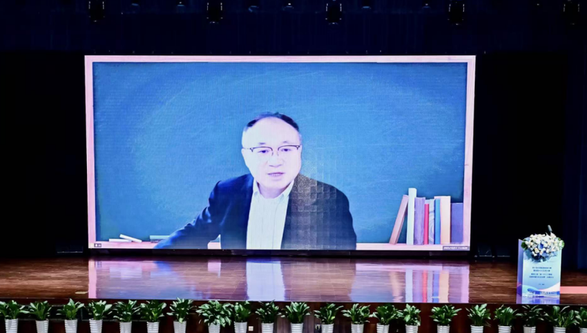 第十届中国数据新闻大赛暨首届AIGC应用大赛全国总决赛成功举办(图3)