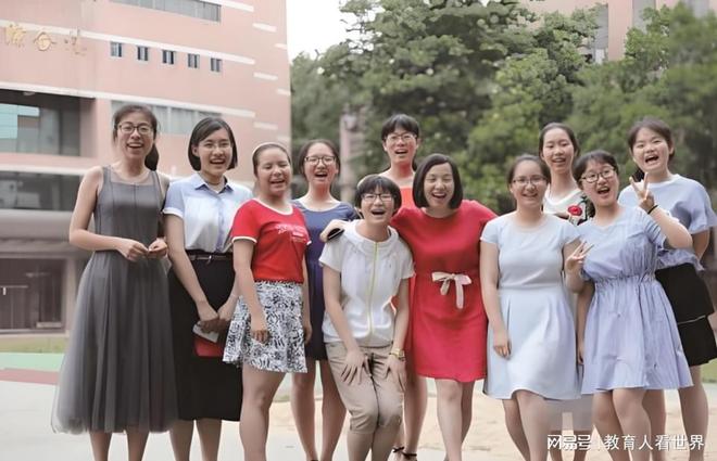 783%！小学已成“女儿国”？数据背后：男孩正失去关键成长要素