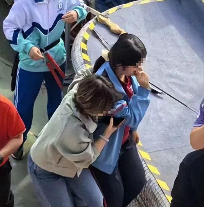 运动会上高三女生被弓箭射中面部！校方回应：学生表演误伤已妥善救治