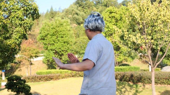 中老年运动如何避免损伤？五种安全方法的实践要点(图3)