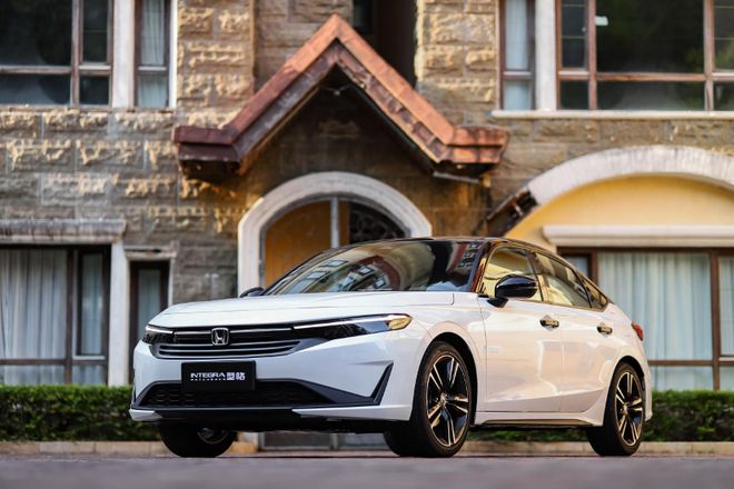 为啥年轻人都追着买型格稀缺运动基因+硬核实力才是秘诀