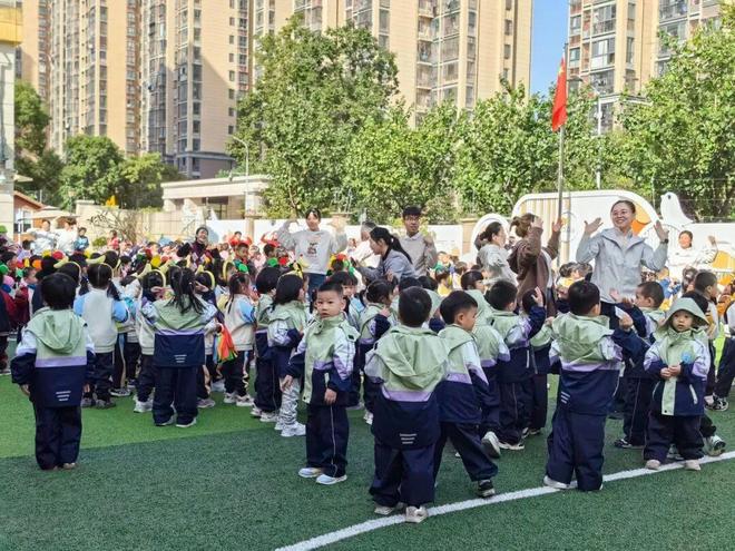 【未成年人教育】“秋日趣运动 悦动悦成长”——仓山区第一中心幼儿园开展秋季趣味运动会(图7)