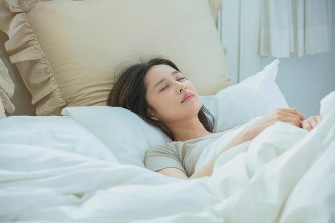 睡前做这5种运动可以让睡眠变好！今晚就试试→(图3)