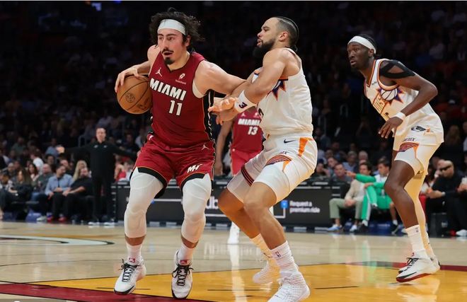 星空NBA体育赛季中期评比：约老师与队友的争夺战！(图5)