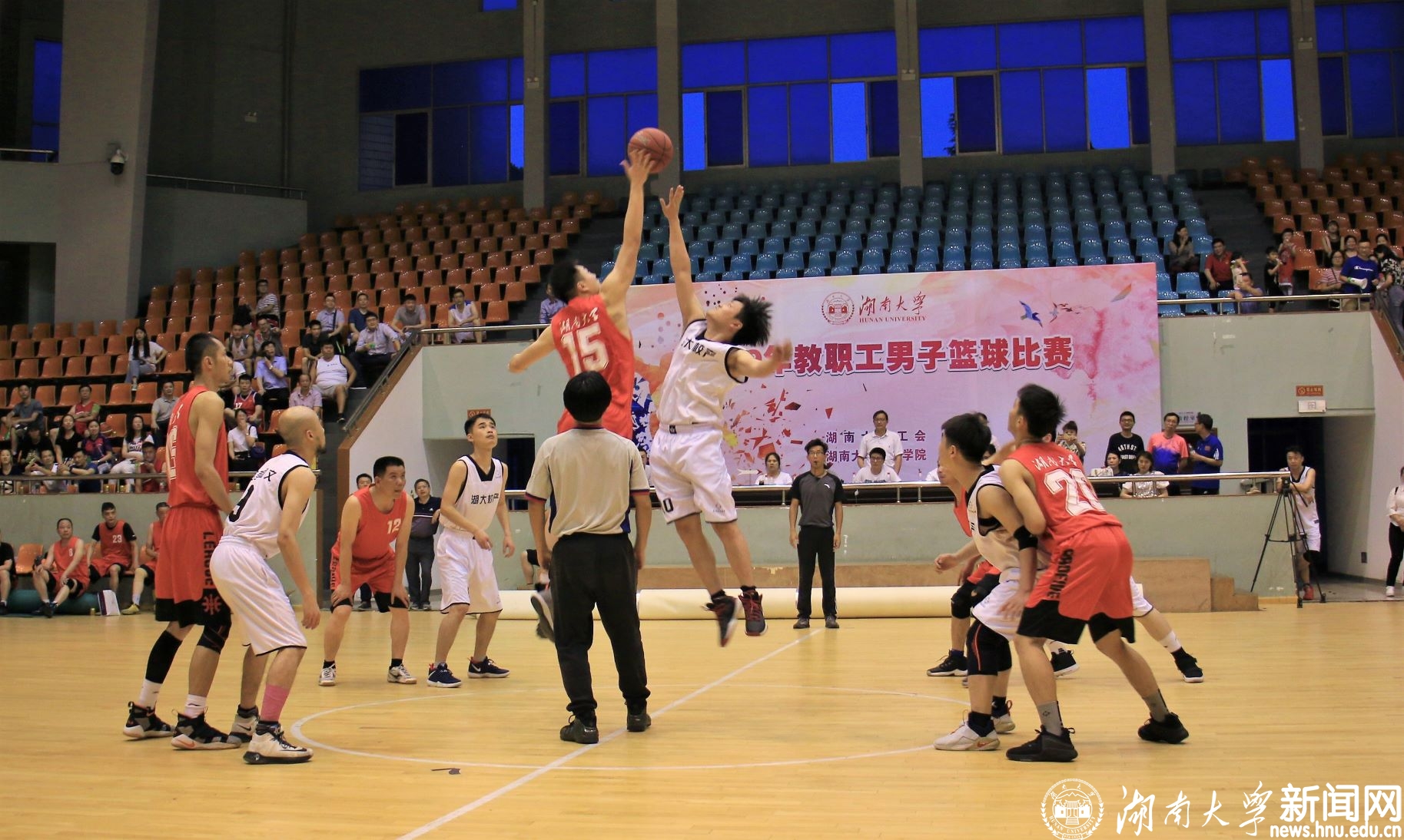 中华教育新闻网 - （教育点评网）打造中国最权威的高中生升学顾问门户类综合点评网站(图1)