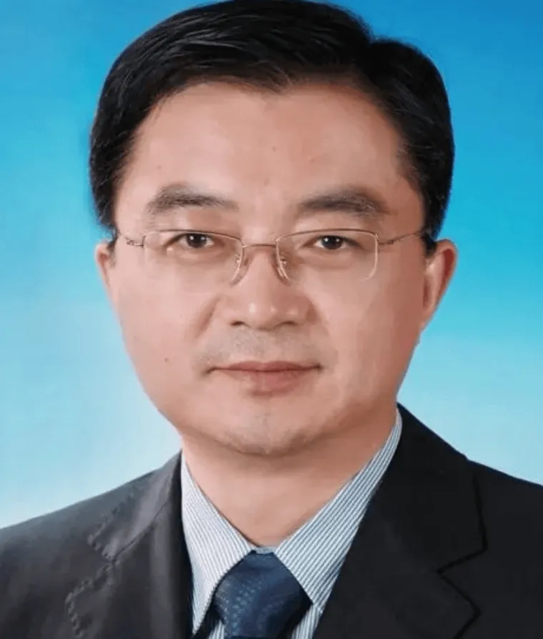 流言板]人社部消息：国务院任命崔剑为国家体育总局副局长(图1)