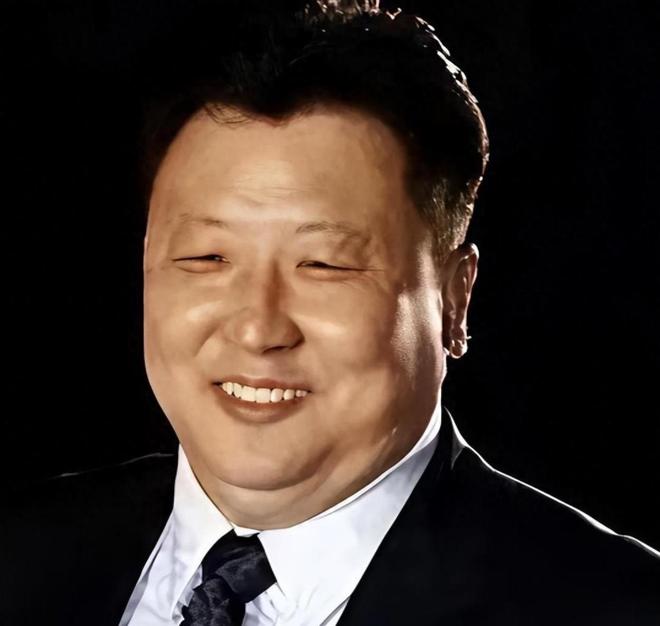 连娶3位徒弟将奥运冠军变主妇毁掉队员前途的他能有多离谱？(图13)