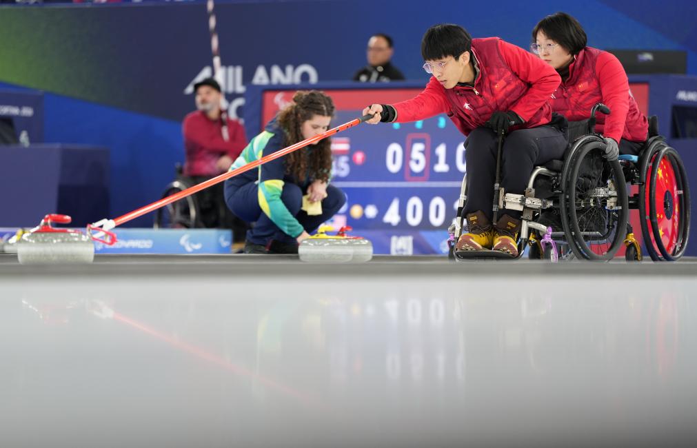 米兰冬残奥会全天综合：中国队夺冬残奥会首枚轮椅冰壶混双金牌(图2)