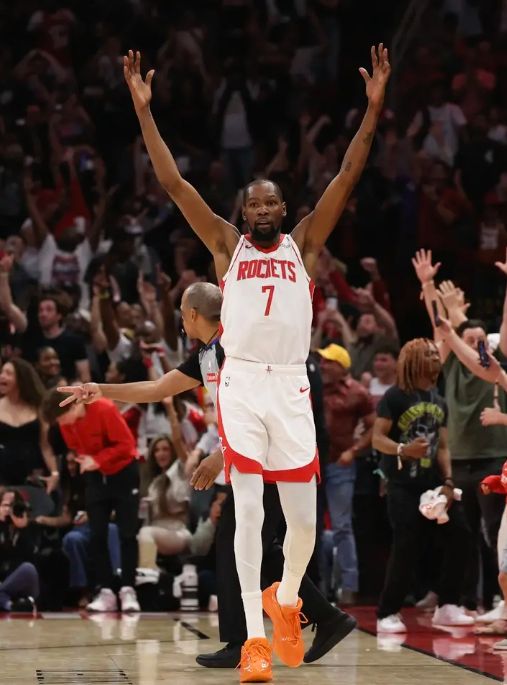 星空体育前瞻杜兰特下赛季或超越科比伤病困扰他太久！(图3)