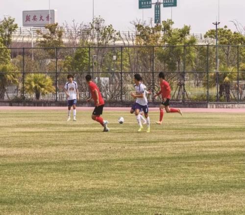 闽超厦门队阵容揭秘：体育老师、大学生、公司老板、国企员工(图2)