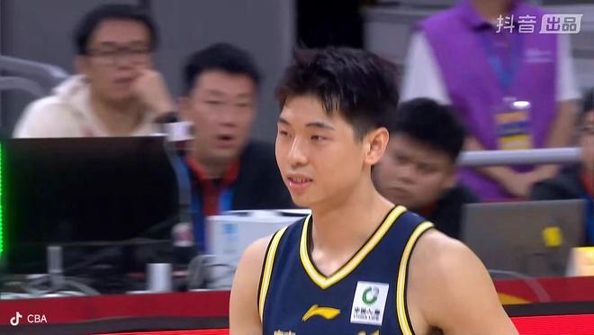 广东大胜广厦！赛后数据一清二楚 不是奎因 赢球最大功臣是他！(图2)