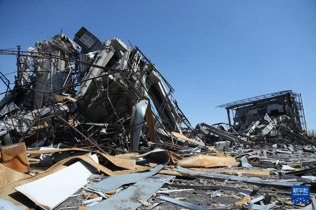 伊朗阿扎迪体育场遭袭受损(图5)