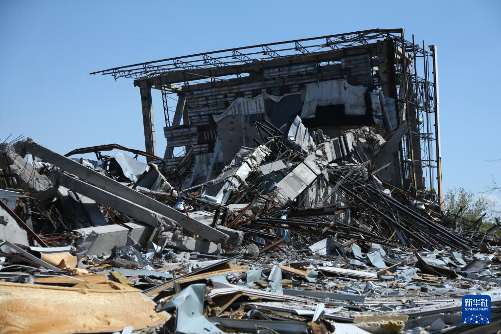 伊朗阿扎迪体育场遭袭受损(图6)