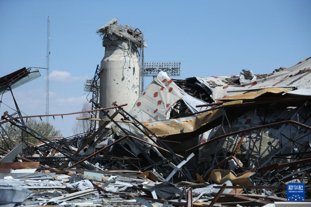 伊朗阿扎迪体育场遭袭受损(图8)
