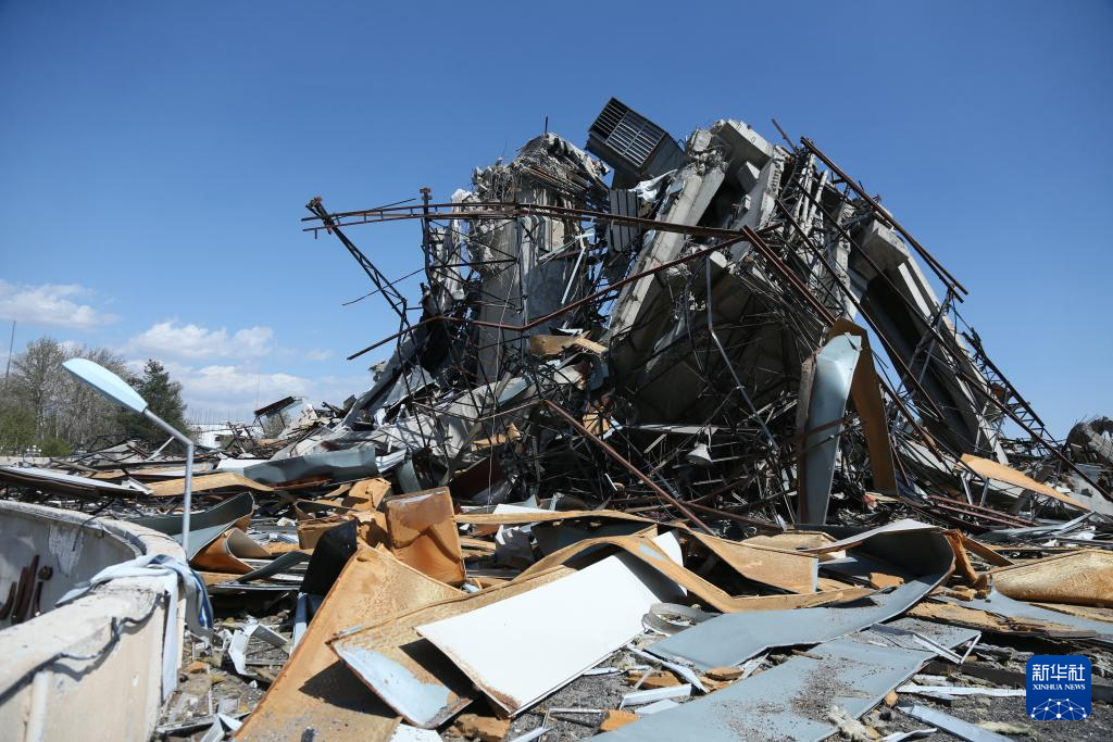 伊朗阿扎迪体育场遭袭受损(图7)