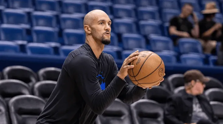 体育画报]三名魔术球员助力球队战胜活塞队(图3)